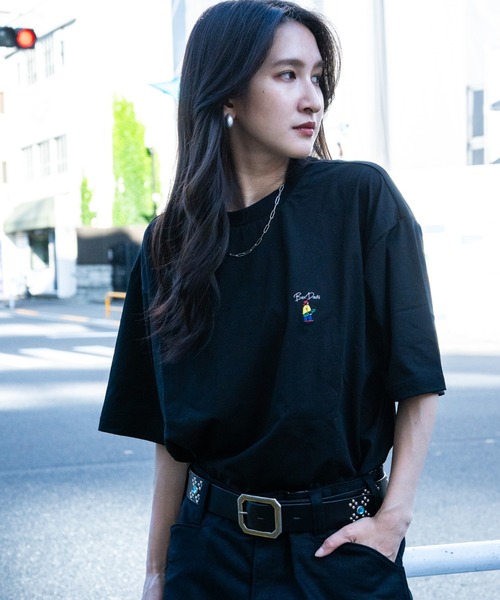 BEN DAVIS(ベンデイビス)の「【WEB限定】 BEN DAVIS UV PROTECT DRY EMBRO TEE/吸水速乾 UVカット 消臭加工 イージーケア 刺繍(Tシャツ/カットソー・メンズ・ベージュ/ブラック/ホワイト・MEDIUM/LARGE/X-LARGE)」の2枚目の写真