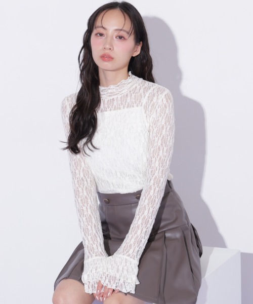 JILL by JILL STUART(ジルバイジルスチュアート)の「袖フレアレーストップス(Tシャツ/カットソー・レディース・ホワイト/ピンク/ブラック・FREE)」の1枚目の写真