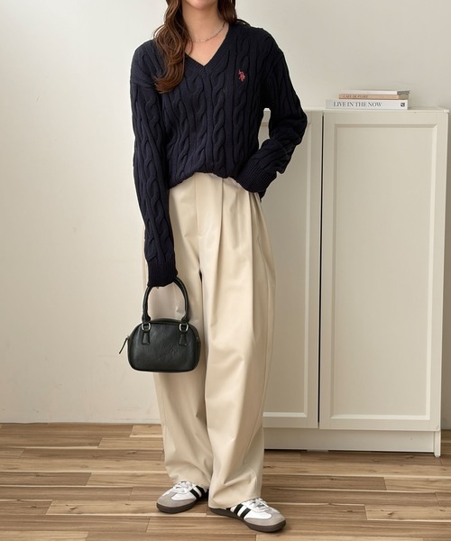 U.S. POLO ASSN.(ユーエスポロアッスン)の「GeeRA別注【U.S. POLO ASSN.】ワンポイントVネックケーブルニット(ニット/セーター・レディース・ネイビー/グレー/ベージュ・X-LARGE/LARGE/MEDIUM/SMALL)」の17枚目の写真