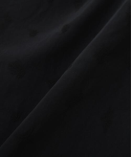 YLEVE(イレーヴ)の「YLEVE / CUPRO JACQUARD DRESS(ワンピース・レディース・グレー系その他4・1)」の3枚目の写真