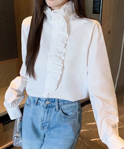 AMAJI(アマジ)の「スタンドカラー 切替デザイン コットン 長袖シャツ(シャツ/ブラウス・レディース・ホワイト・SMALL/MEDIUM/LARGE/X-LARGE)」の2枚目の写真