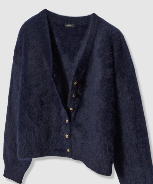 allureville(アルアバイル)の「カシミヤブレンドファー加工Vカーディガン(カーディガン/ボレロ・レディース・オフホワイト/モカ/ネイビー・2)」の20枚目の写真