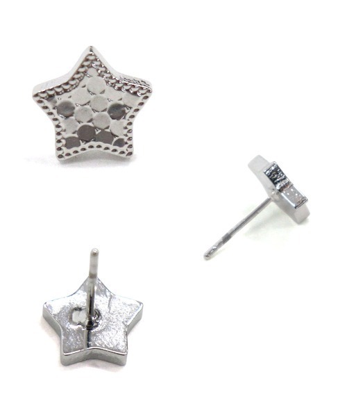 at.(アット)の「【at.】プティスターピアス(ピアス(両耳用)・レディース・シルバー/ゴールド・ONE SIZE)」の11枚目の写真