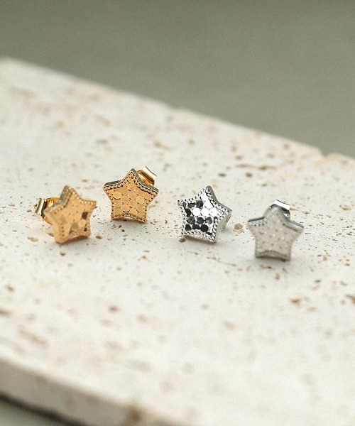 at.(アット)の「【at.】プティスターピアス(ピアス(両耳用)・レディース・シルバー/ゴールド・ONE SIZE)」の10枚目の写真