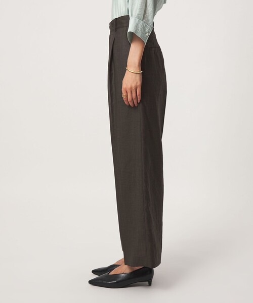 green label relaxing（グリーンレーベルリラクシング）の「［size SHORT/TALLあり］トリアセ ストレート パンツ UVカット 通気性（スラックス・レディース・ダークグレー/モカ・SHORT/TALL/36/38/40）」の13枚目の写真