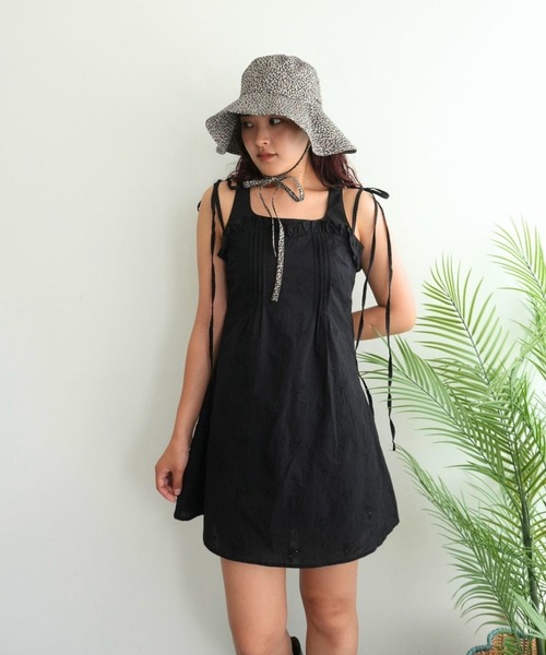 BLOOMING CHARM(ブルーミングチャーム)の「Cotton lace Ribbon Mini One-piece(ワンピース・レディース・オフホワイト/ブラック・FREE)」の13枚目の写真