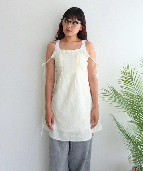BLOOMING CHARM(ブルーミングチャーム)の「Cotton lace Ribbon Mini One-piece(ワンピース・レディース・オフホワイト/ブラック・FREE)」の6枚目の写真