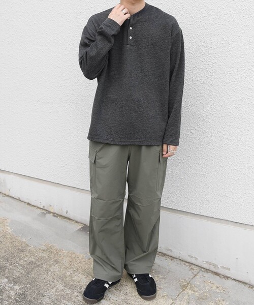 SHIPS any(シップス エニィ)の「〈洗濯機可能〉フクレ ジャカード リラックス ヘンリーネックTシャツ(ロンT)◇(Tシャツ/カットソー・メンズ・チャコールグレー/ブラック/グレー・MEDIUM/LARGE/X-LARGE)」の6枚目の写真