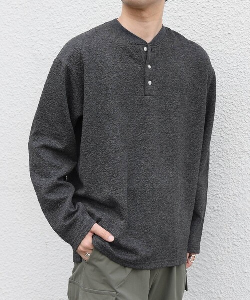 SHIPS any(シップス エニィ)の「〈洗濯機可能〉フクレ ジャカード リラックス ヘンリーネックTシャツ(ロンT)◇(Tシャツ/カットソー・メンズ・チャコールグレー/ブラック/グレー・MEDIUM/LARGE/X-LARGE)」の9枚目の写真