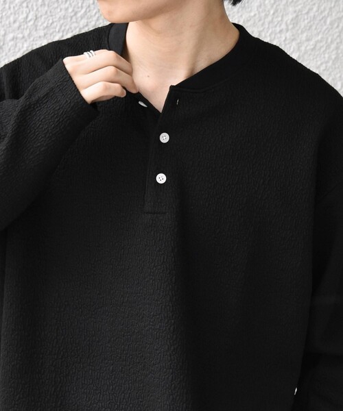 SHIPS any(シップス エニィ)の「〈洗濯機可能〉フクレ ジャカード リラックス ヘンリーネックTシャツ(ロンT)◇(Tシャツ/カットソー・メンズ・チャコールグレー/ブラック/グレー・MEDIUM/LARGE/X-LARGE)」の16枚目の写真
