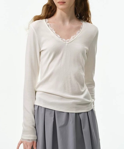 Fano Studios(ファノ ストゥディオズ)の「レースディテール Vネックトップス FQ26S120【Fano Studios】【2026AW】(Tシャツ/カットソー・レディース・ホワイト・S/M/L)」の8枚目の写真