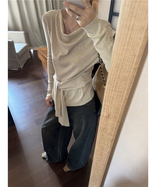 SALTMINT(ソルトミント)の「ウエスト巻きデザイントップス(Tシャツ/カットソー・レディース・ブラック/オートミール・FREE)」の6枚目の写真