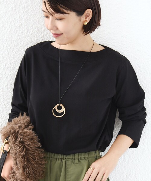 SHIPS(シップス)の「【WEB限定】〈ネックが選べる〉オーガニックコットン バリエーション ネック ロングスリーブ TEE(Tシャツ/カットソー・レディース・ブラック/パープル/ネイビー/ブラウン/オフホワイト/ホワイト系/ブラック系/ブラウン系/ネイビー系/パープル系・ONE SIZE)」の4枚目の写真