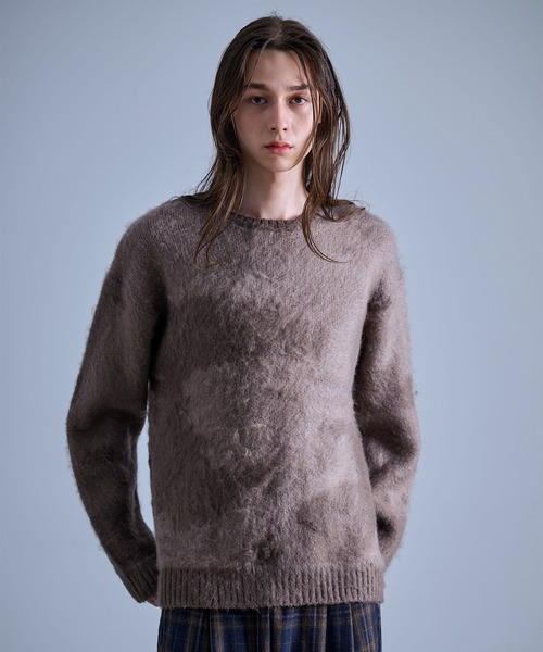 Revo.(レボ)の「Revo. モヘアライク グラデーション シャギーニット / 総柄 ルーズシルエット プルオーバー(ニット/セーター・メンズ・オレンジ/グレー/ブラック・2/1)」の6枚目の写真