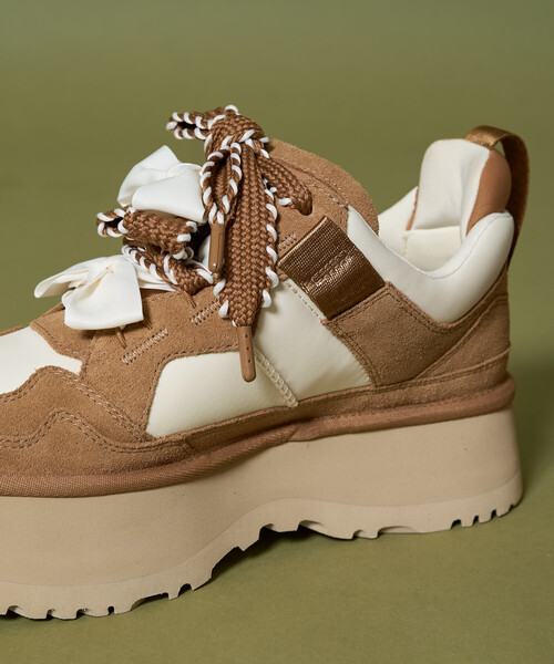 FREAK'S STORE（フリークスストア）の「限定展開 UGG/アグ W ASTROMEL/ウィメンズ アストロメル[6~9サイズ展開]（スニーカー・レディース・キャメル・7/8/9/6）」の4枚目の写真