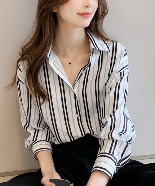 Amulet(アミュレット)の「ストライプ長袖シャツ(シャツ/ブラウス・レディース・ホワイト/ブラック・L/M/S/XL)」の3枚目の写真