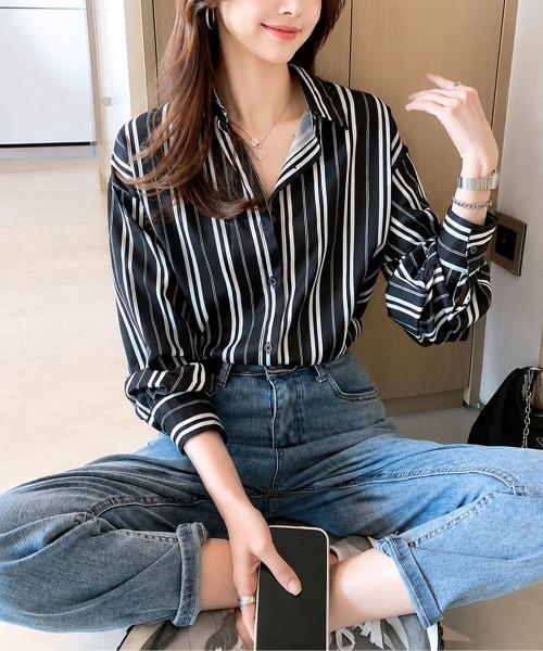 Amulet(アミュレット)の「ストライプ長袖シャツ(シャツ/ブラウス・レディース・ホワイト/ブラック・L/M/S/XL)」の11枚目の写真