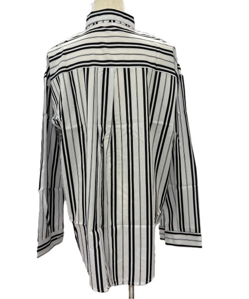 Amulet(アミュレット)の「ストライプ長袖シャツ(シャツ/ブラウス・レディース・ホワイト/ブラック・L/M/S/XL)」の19枚目の写真