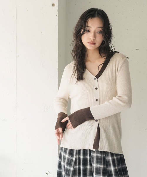 mili an deni(ミリアンデニ)の「Vネック配色ニットカーディガン(カーディガン/ボレロ・レディース・ブラック/ベージュ/ネイビー/ブラウン/グレー・M)」の18枚目の写真