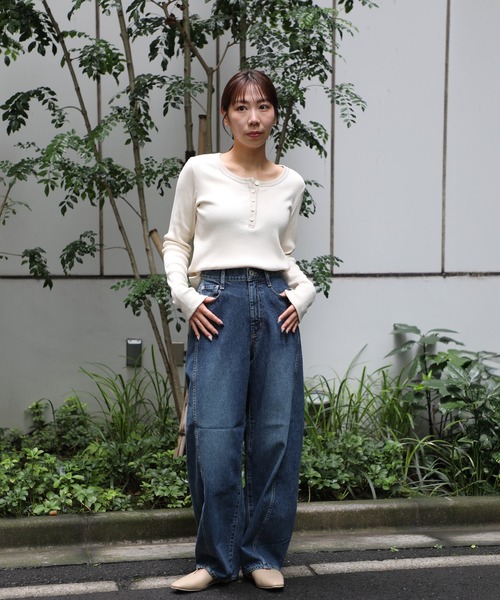 PUBLIC TOKYO(パブリックトウキョウ)の「【26年秋の新作】ロングスリーブヘンリートップ(Tシャツ/カットソー・レディース・アイボリー/ブラック・FREE)」の6枚目の写真
