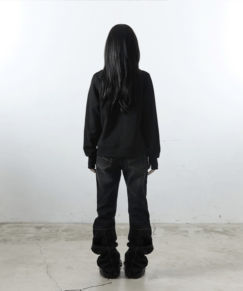 41PRAY(サイルプレイ)の「Diagnal ジップアップ / ブラック(その他アウター・レディース・その他・FREE)」の4枚目の写真