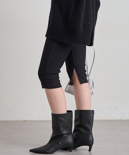 LOUNGEDRESS(ラウンジドレス)の「《ウエストゴム》カットジョーゼットハーフパンツ 秋服(その他パンツ・レディース・ブラック・FREE)」の4枚目の写真