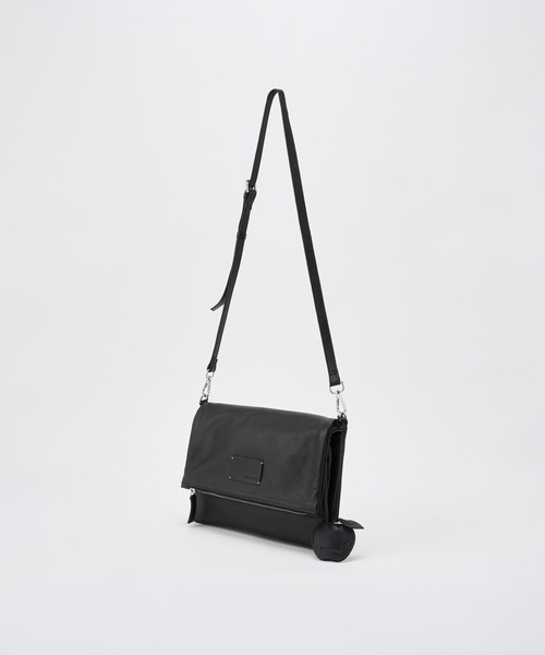 ADAM PATEK(アダムパテック)の「【ADAMPATECK/アダムパテック】 w/r leather convertible clutch bag(ショルダーバッグ・メンズ・ブラック・FREE)」の4枚目の写真