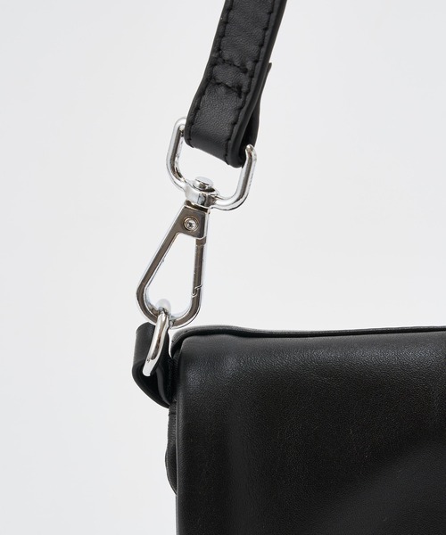 ADAM PATEK(アダムパテック)の「【ADAMPATECK/アダムパテック】 w/r leather convertible clutch bag(ショルダーバッグ・メンズ・ブラック・FREE)」の14枚目の写真