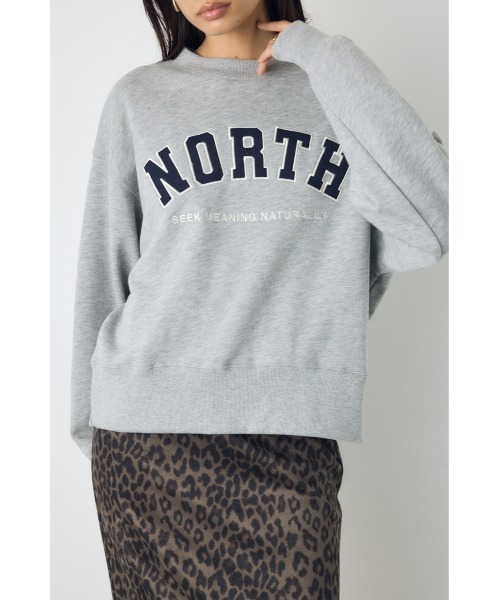 AZUL by moussy(アズールバイマウジー)の「カレッジワッペンロゴ裏毛トップス 秋服 冬服 春服 スウェット トレーナー アメカジ(スウェット・レディース・ネイビー/ボルドー/杢グレー・FREE)」の9枚目の写真