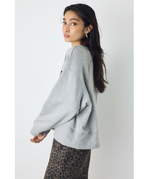 AZUL by moussy(アズールバイマウジー)の「カレッジワッペンロゴ裏毛トップス 秋服 冬服 春服 スウェット トレーナー アメカジ(スウェット・レディース・ネイビー/ボルドー/杢グレー・FREE)」の11枚目の写真