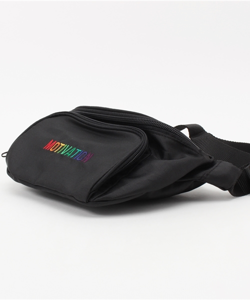 Hugoo ブラック ボディバッグ・ウエストポーチ Hugoo ボディバッグ ブラック Hugoo ハグー ヒップシート ボディ