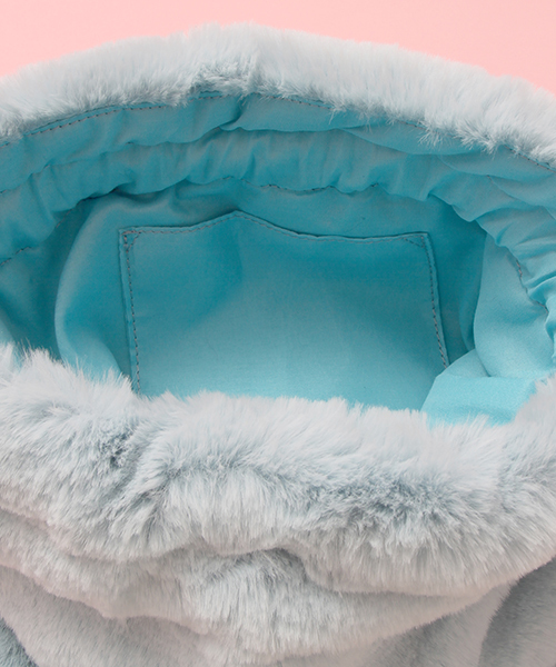 WC（ダブル シー）の「WC/ファー巾着バッグ（ショルダーバッグ・レディース・パープル/サックスブルー/ライトピンク/ブラック・FREE）」の9枚目の写真