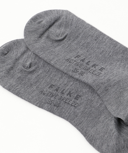 SHIPS(シップス)の「FALKE:アンクルソックス(ソックス/靴下・レディース・ブラック/ライトブルー/ホワイト/ライトグレー・ONE SIZE)」の6枚目の写真