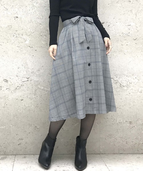 Cheek（チーク）の「フロント釦フレアーチェックスカート（スカート・レディース・ブルー/レッド・MEDIUM）」の2枚目の写真