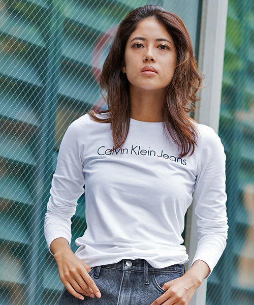 Calvin Klein Jeans（カルヴァンクラインジーンズ）の「クルーネックロングスリーブTシャツ（Tシャツ/カットソー・レディース・ブラック/ホワイト/ピンク・X-SMALL/SMALL/LARGE/MEDIUM）」の11枚目の写真