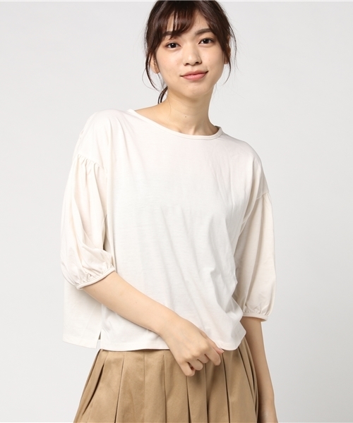 earth music&ecology(アースミュージックアンドエコロジー)の「・ギャザースリーブプルオーバー(Tシャツ/カットソー・レディース・アイボリー/キャメル/ネイビー/ボルドー・FREE)」の2枚目の写真