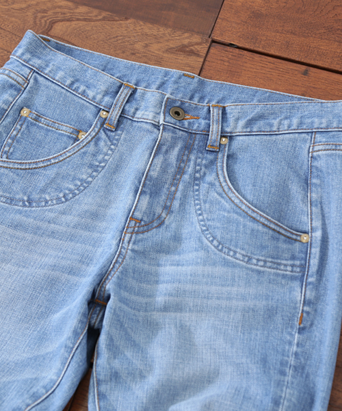 CUBE SUGAR(キューブシュガー)の「ストレッチデニムスリムストレートパンツ(デニムパンツ・レディース・インディゴブルー/サックスブルー・M/S)」の13枚目の写真