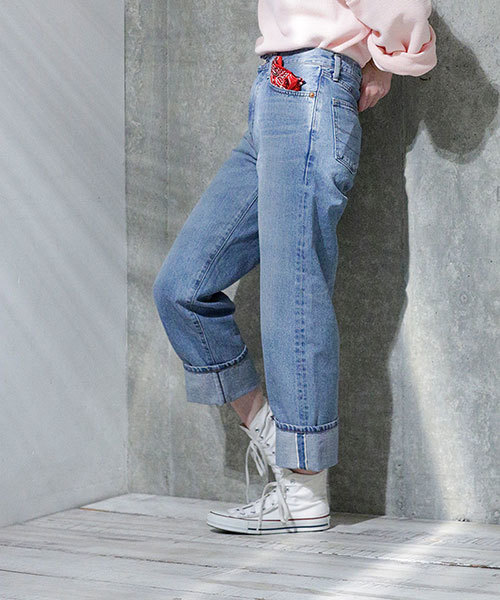 SOMETHING（サムシング）の「【WEB限定】SOMETHING/BASIC PIPED STRAIGHT（デニムパンツ・レディース・ライトブルー/ブルー・SMALL/MEDIUM/X-SMALL）」の6枚目の写真