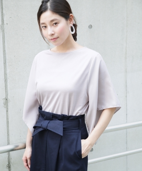 LEPSIM（レプシィム）の「フハクスリーブキリカエプルオーバーSS　784401（Tシャツ/カットソー・レディース・ブラック/パープル/オフホワイト/グレイッシュベージュ・FREE）」の4枚目の写真