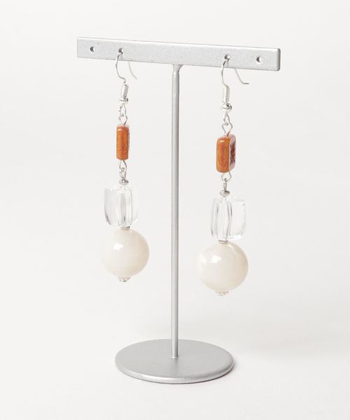 tone(トーン)の「【manatula】チェコガラスのボヘミアンピアス(ピアス(両耳用)・レディース・ピンク/イエロー/ブルー・FREE)」の1枚目の写真