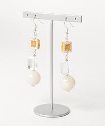 【manatula】チェコガラスのボヘミアンピアス