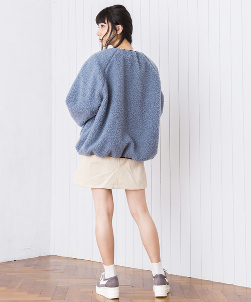 WEGO（ウィゴー）の「WEGO/リバーシブルボアノーカラーブルゾン（ブルゾン・レディース・ホワイト/ブラック/ベージュ/ブルー/ピンク・FREE）」の10枚目の写真