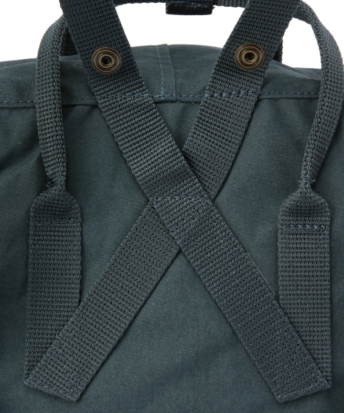 BEAUTY&YOUTH UNITED ARROWS（ビューティーアンドユースユナイテッドアローズ）の「BYSF Fjallraven KANKEN カンケンバッグ/C（バックパック/リュック・レディース・ネイビー・フリー）」の7枚目の写真