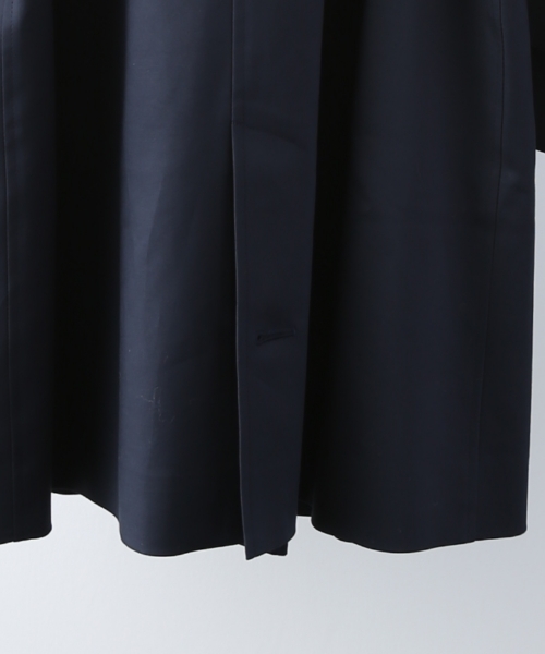 STUDIOUS（ステュディオス）の「STUDIOUSノーカラーラグラントレンチコート（トレンチコート・レディース・ネイビー/ベージュ・1/0）」の12枚目の写真