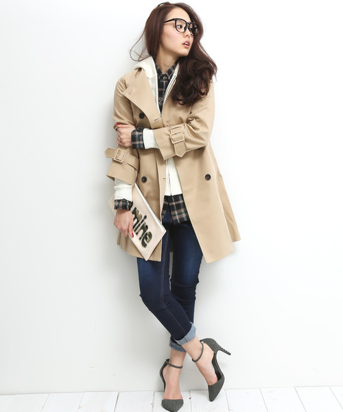 STUDIOUS（ステュディオス）の「STUDIOUSノーカラーラグラントレンチコート（トレンチコート・レディース・ネイビー/ベージュ・1/0）」の4枚目の写真