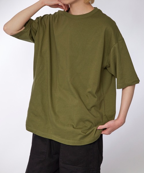 United Athle（ユナイテッドアスレ）の「【United Athle】5.6オンス プレミアムコットン ビッグシルエット ボクシーTシャツ 半袖無地Tシャツ 短丈 5508（Tシャツ/カットソー・メンズ・ホワイト/ブラック/ライトピンク/グレー/ライトグリーン/ライトブルー/カーキ/オリーブ/ネイビー/ベージュ/ライトパープル・S/M/L/XL/XXL）」の14枚目の写真