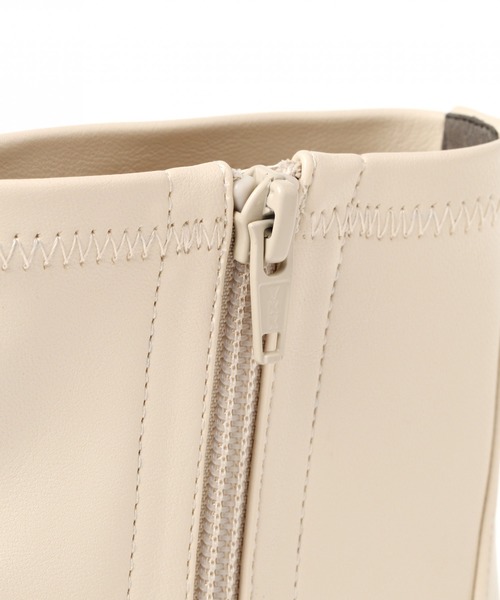 studio CLIP（スタディオクリップ）の「センターシームソフトブーツ（ブーツ・レディース・アイボリー/ブラック・MEDIUM/LARGE）」の4枚目の写真