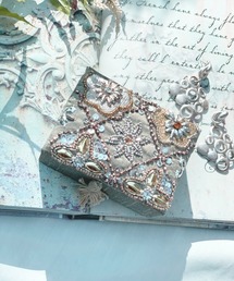 MILLION CARATS（ミリオンカラッツ）の「【GIFT】-artipur COTTAGE-ダイヤビーズ刺繍ミニジュエリーボックス（ポーチ）」