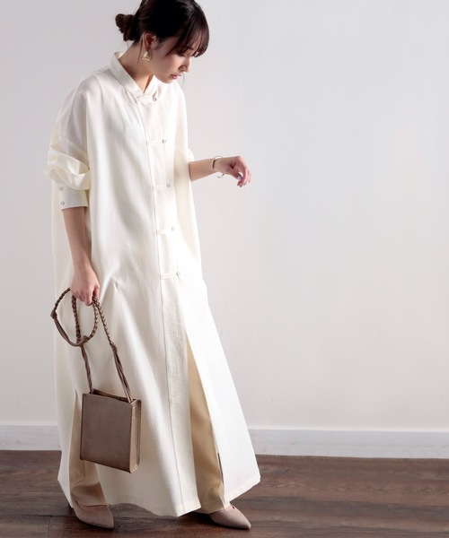 classicalelf(クラシカルエルフ)の「最旬、チャイナ風。ロング丈バンドカラーシャツ(シャツ/ブラウス・レディース・アイボリー/グレイッシュベージュ・MEDIUM/LARGE/X-LARGE)」の15枚目の写真