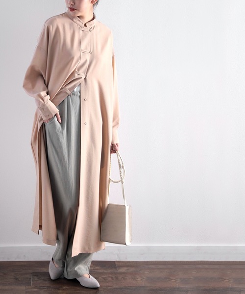 classicalelf(クラシカルエルフ)の「最旬、チャイナ風。ロング丈バンドカラーシャツ(シャツ/ブラウス・レディース・アイボリー/グレイッシュベージュ・MEDIUM/LARGE/X-LARGE)」の18枚目の写真